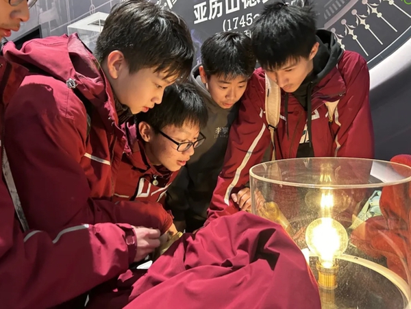 我校入选河南省科技馆首批馆校合作校名单