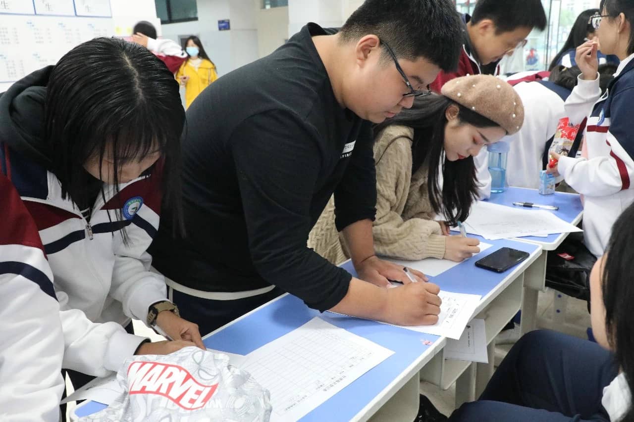 一样？不一样！你的青春你做主 ——郑州新奇中学高中部社团招新