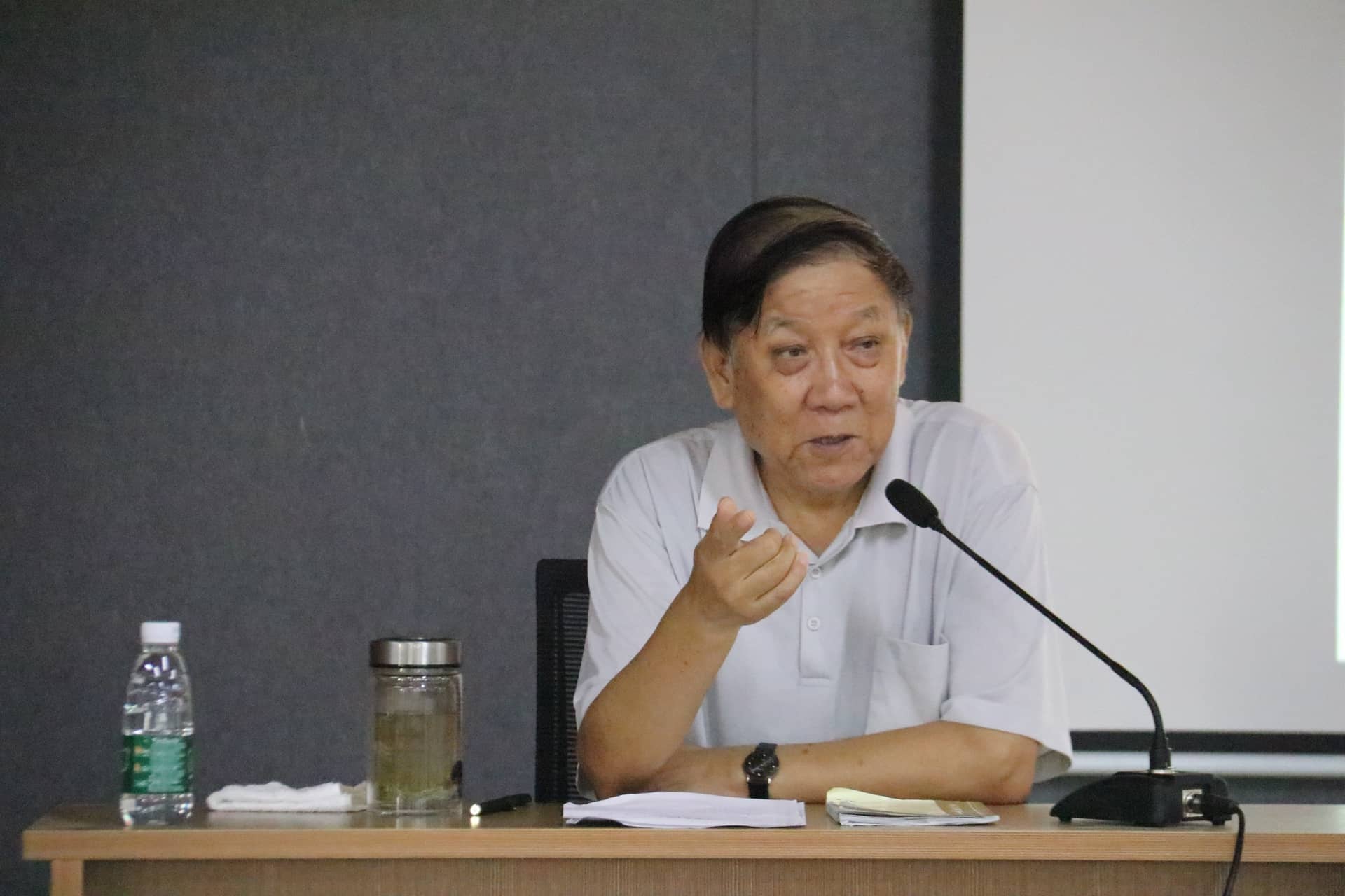 郑州新奇中学高中部 暑期教职工培训班隆重开班