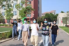 起风的日子，遇见你