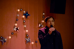 你不必借光而行，你本身就是星星